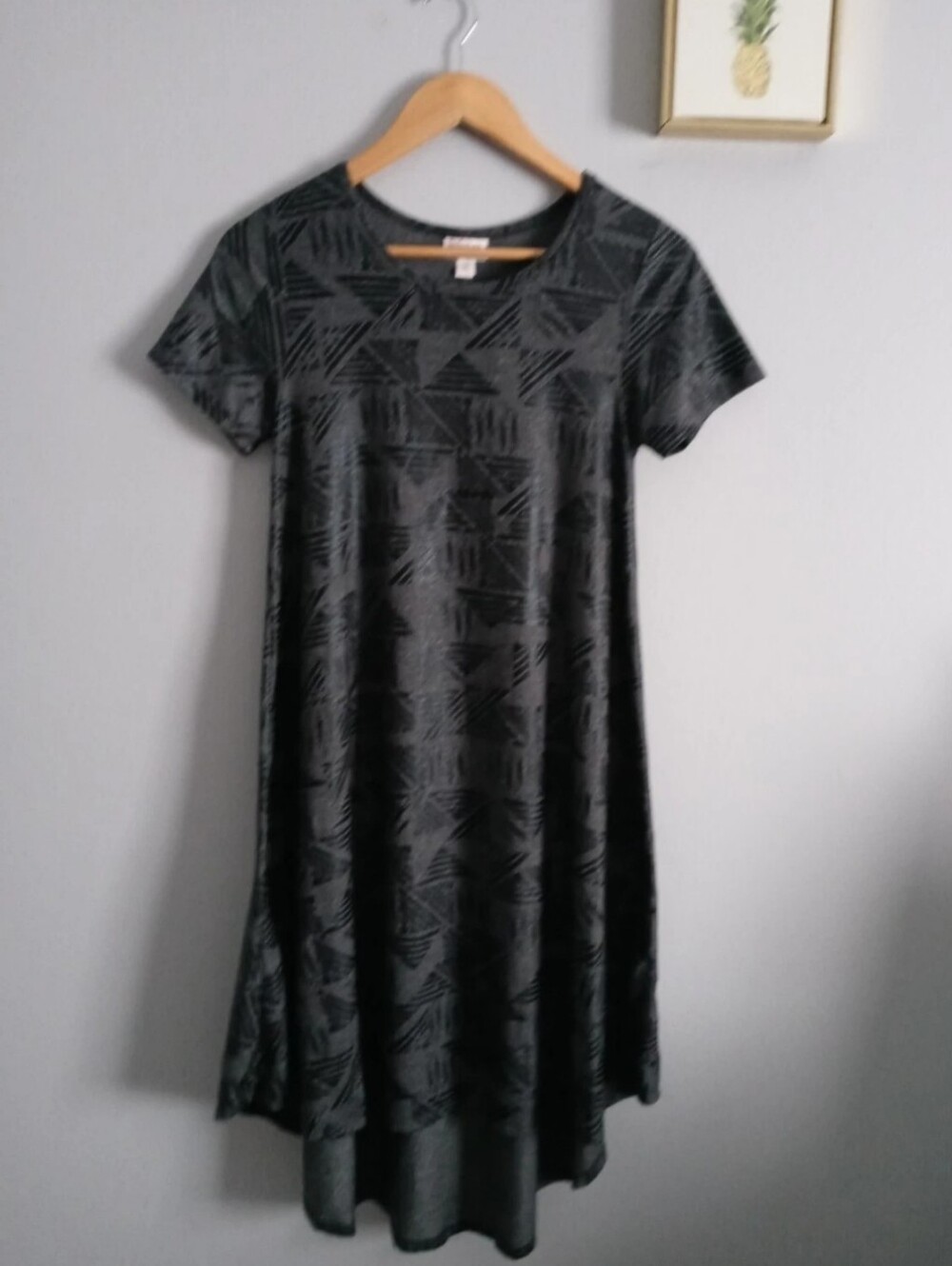 Dress Girls LuLaRoe   gray size XXS  Asimetric  Short Sleeve Casual Comfortable
